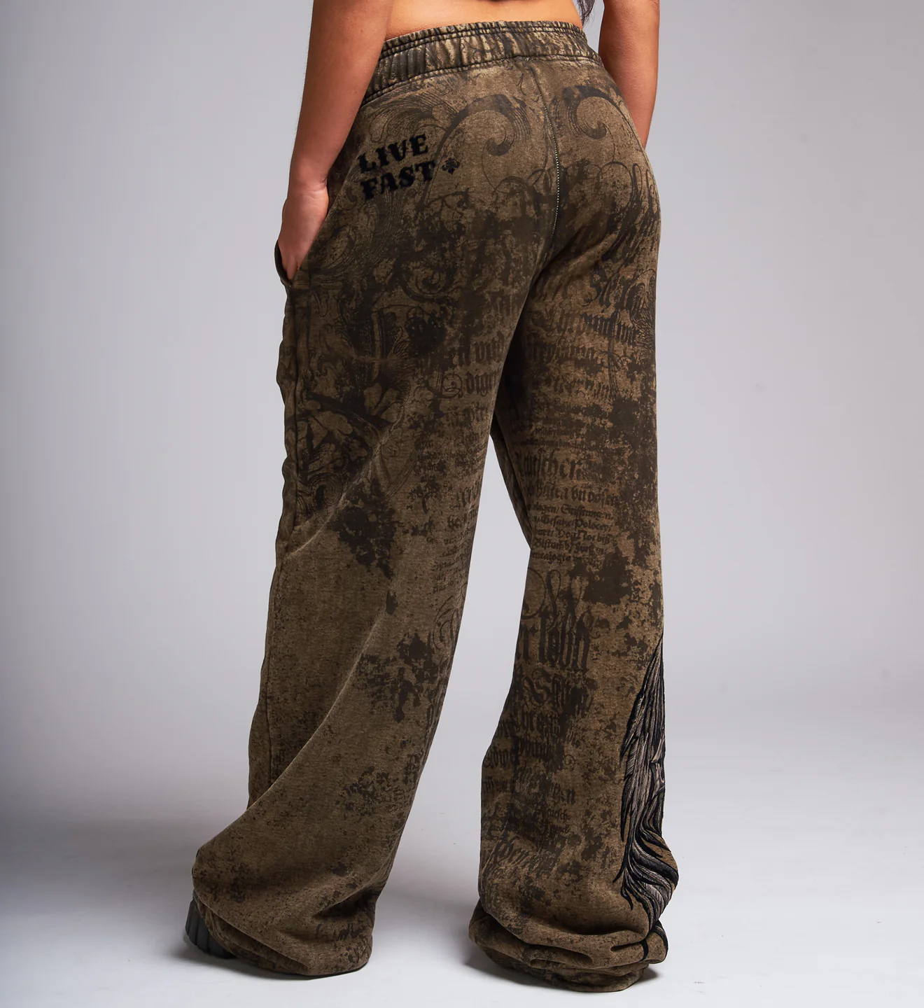 Crossed Sweatpant - Image 4