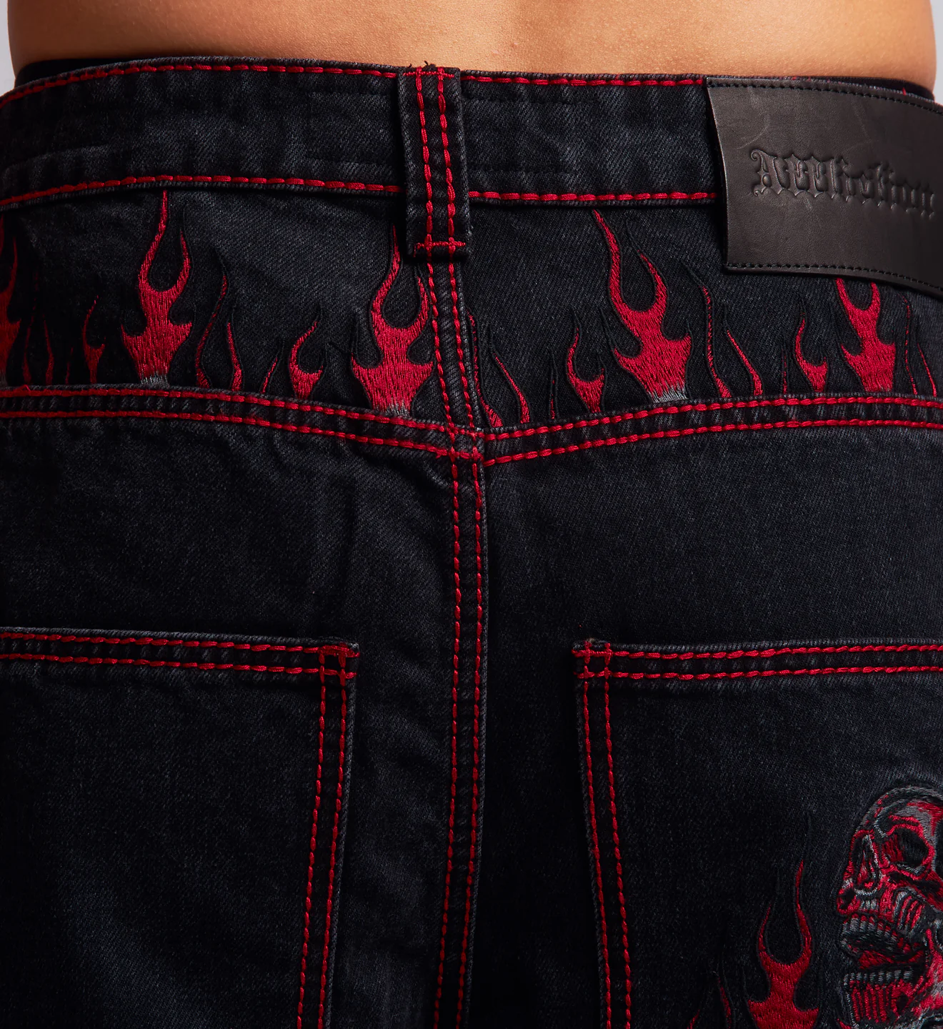 Flameful Faith Short - Image 6